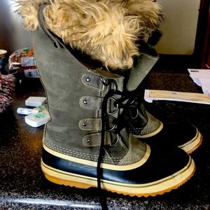 Women’s Sorel winter boots size 11 good condition